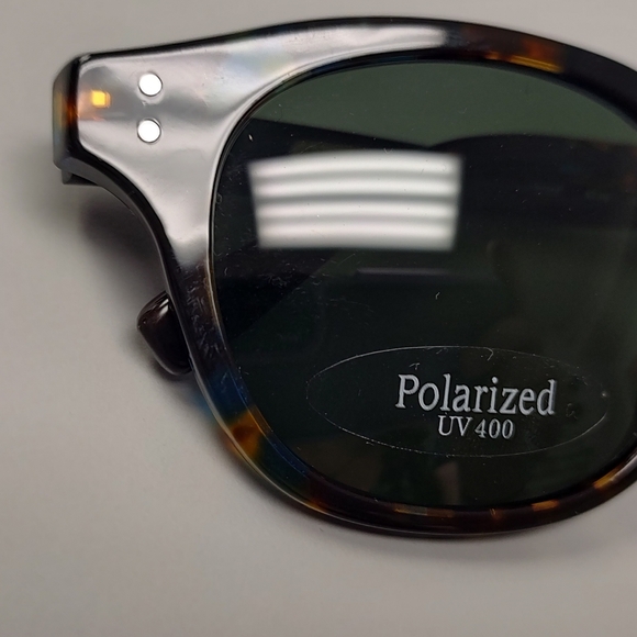 Ernest Hemingway Sunglasses - Picture 12 of 16